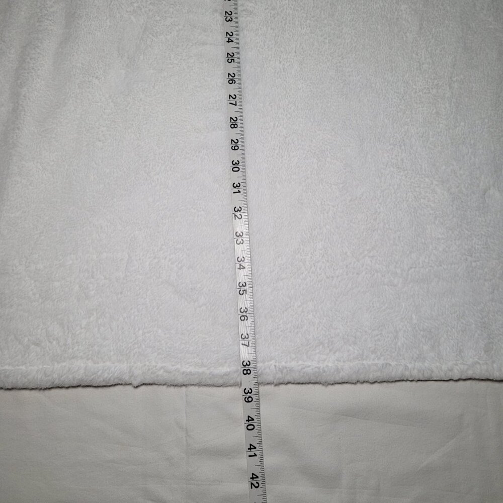 Pillowfort Unicorn Hooded Blanket 40x50 Super Soft White - Picture 6 of 13